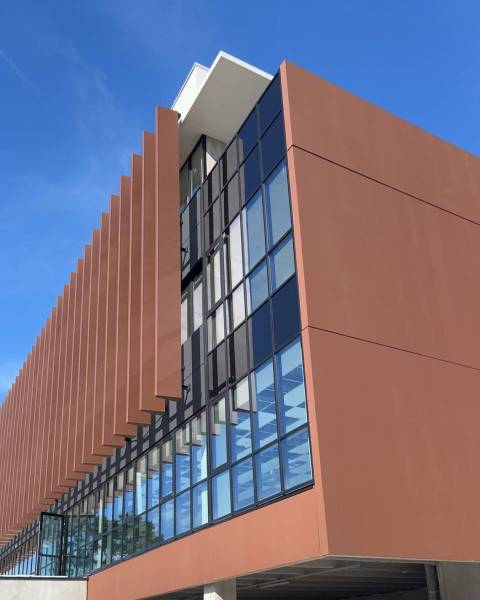 Installation système de climatisation lors d'une construction de bureaux à Mérignac