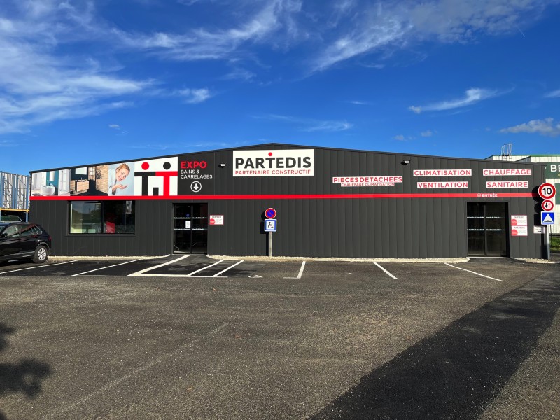 Facade principale de l'agence Partedis Villenave d'Ornon