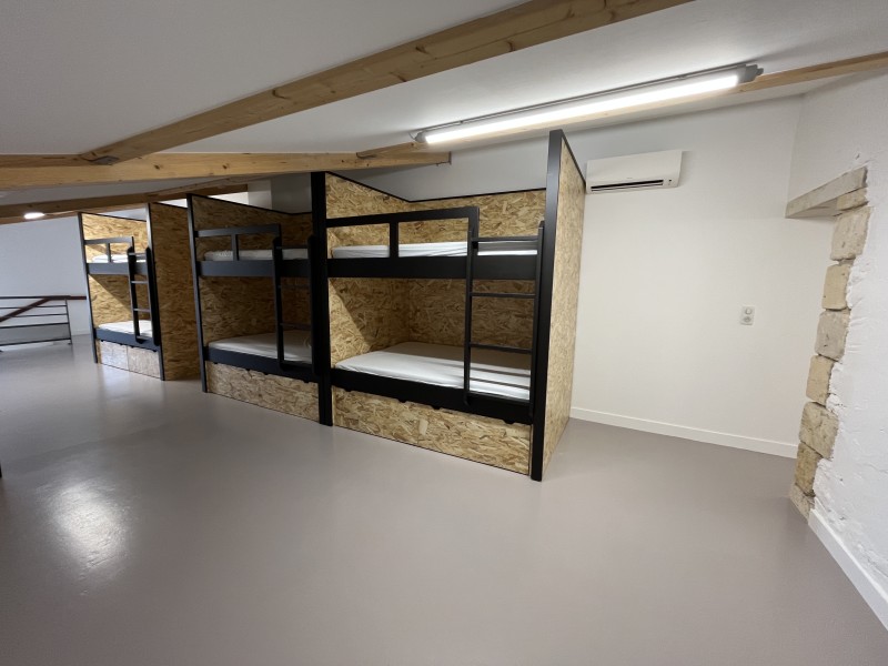 Installation d'une climatisation pour un dortoir d'un château en Gironde