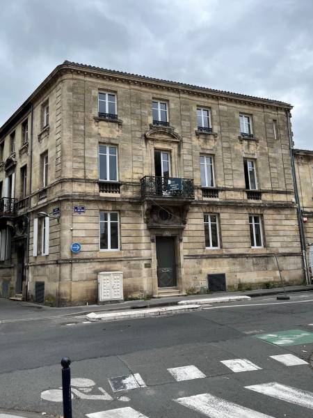 Façade de l'immeuble de cabinets d'avocats rue Belfort à bordeaux