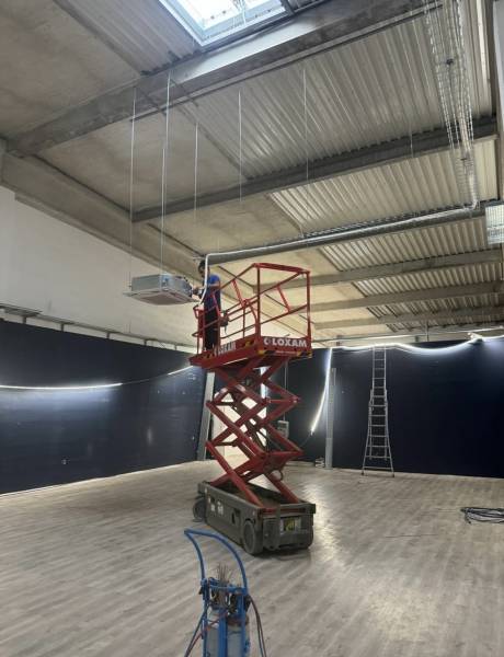 Installation d'un nouveau système de climatisation pour le Chaussea de Biganos