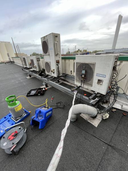 Récupération du gaz frigorifique sur un bâtiment industriel à Bassens 