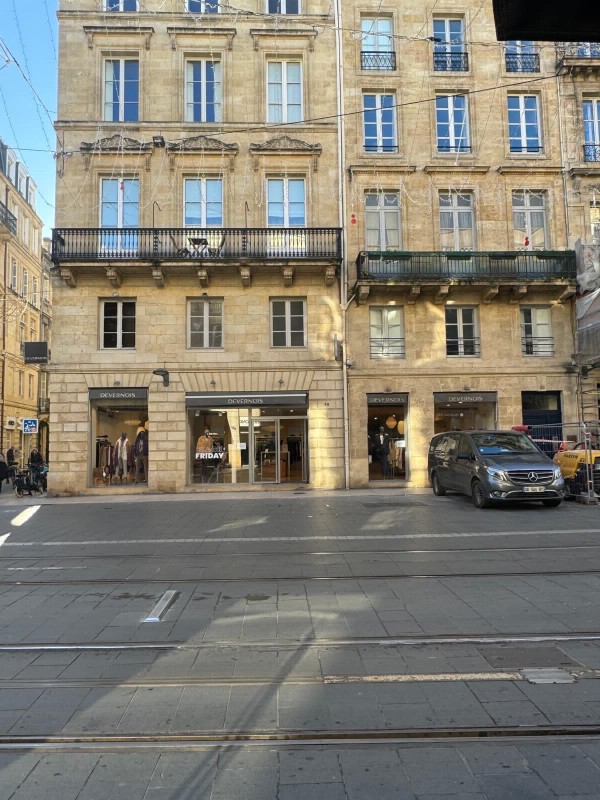 Remplacement rapide du chauffage d'une boutique par une pompe à chaleur à Bordeaux